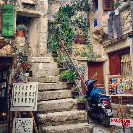 La Casa Di Lola